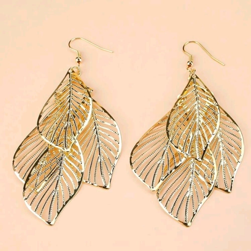 LEAF EARRINGS - GOLD - DANGLING